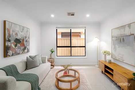 Property photo of 7 Macquarie Avenue Hillcrest SA 5086
