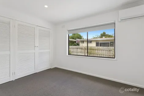 Property photo of 82 Warranilla Avenue Rosebud VIC 3939