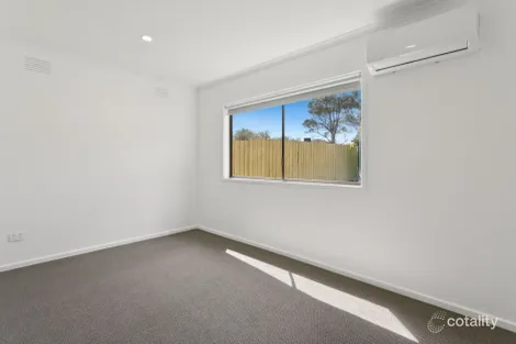 Property photo of 82 Warranilla Avenue Rosebud VIC 3939