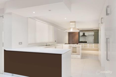 Property photo of 10 Woodlark Place Glenfield NSW 2167