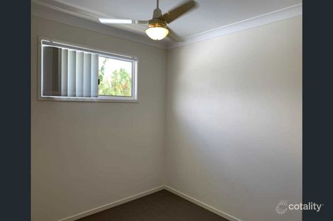 Property photo of 2/77 Haylock Street Wynnum QLD 4178
