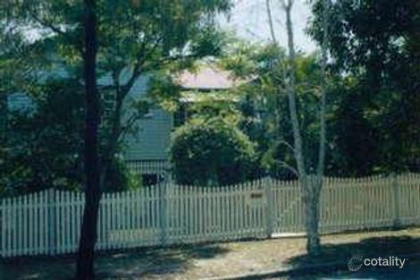 98 Lloyd St, Camp Hill, QLD 4152