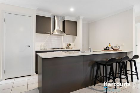 Property photo of 2 Lord Place Point Cook VIC 3030