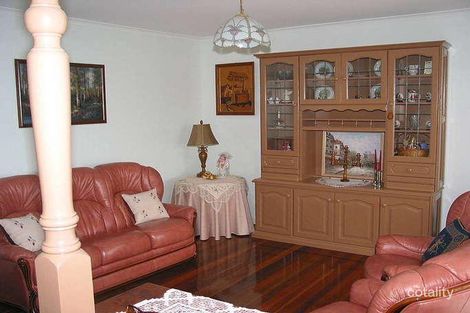 Property photo of 37 Heyington Circle Narre Warren VIC 3805