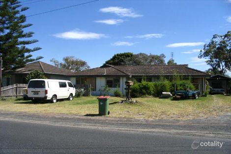 1 Dunalban Ave, Woy Woy, NSW 2256