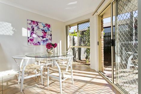 2/25 Griffith St, Everton Park, QLD 4053