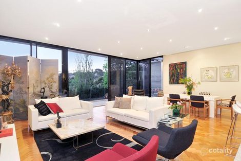 Property photo of 18 Hodgson Street Kew VIC 3101