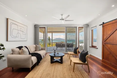 Property photo of 6 Stewart Close Crowdy Head NSW 2427