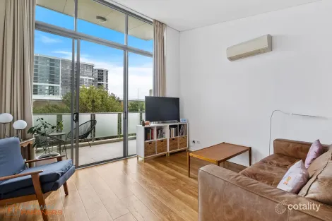 Property photo of 116/116 Easty Street Phillip ACT 2606