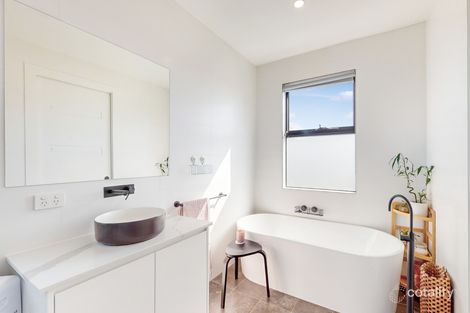 Property photo of 5A Taunton Drive Bundoora VIC 3083