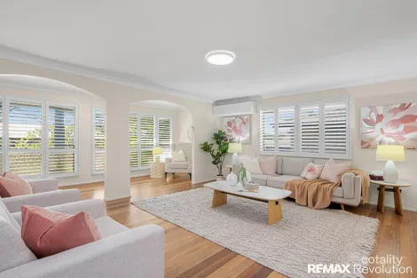 Property photo of 20 Carbora Street Mansfield QLD 4122