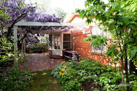 Property photo of 4 Beauchamp Street Deakin ACT 2600