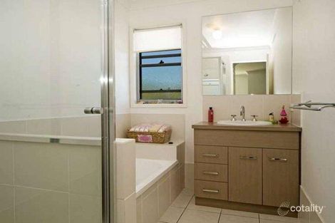 Property photo of 15 Bakers Ridge Drive Oxenford QLD 4210