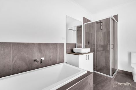 Property photo of 4/704 Gilbert Road Reservoir VIC 3073