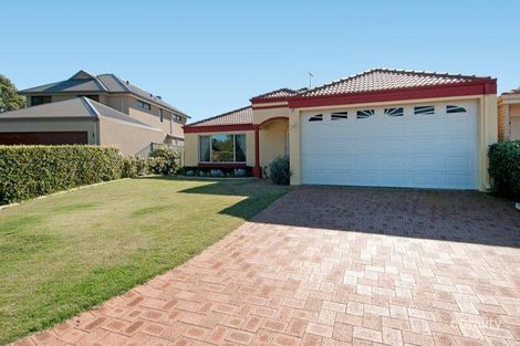 18 Eastlake Grn, Meadow Springs, WA 6210