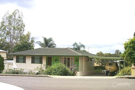 4 Winston St, Yamanto, QLD 4305