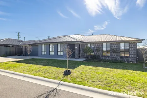 3 Peard Cl, Eglinton, NSW 2795