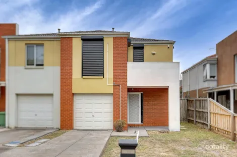 Property photo of 5 Portland Place Roxburgh Park VIC 3064