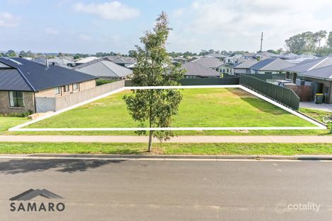 35 Fisher St, The Oaks, NSW 2570