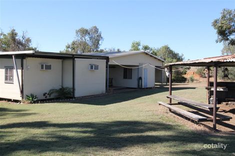 199 Deighton St, Ravenswood, QLD 4816