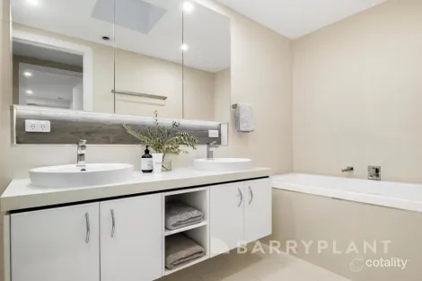 Property photo of 6 Hakea Street Templestowe VIC 3106