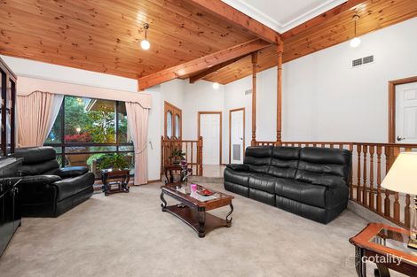 Property photo of 33 Georgette Crescent Endeavour Hills VIC 3802