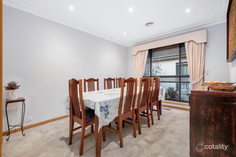 Property photo of 33 Georgette Crescent Endeavour Hills VIC 3802