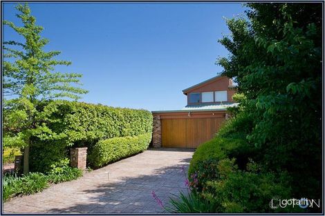 Property photo of 6 Elm Way Jerrabomberra NSW 2619