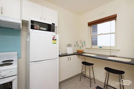 Property photo of 9/93 Ormond Road Elwood VIC 3184