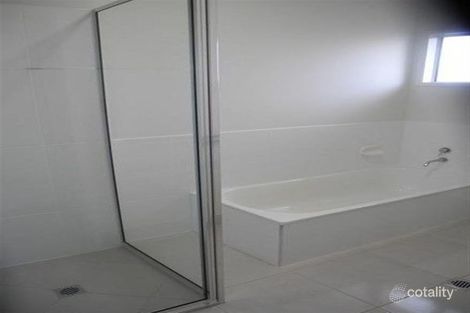 Property photo of 3 Marco Way Burdell QLD 4818