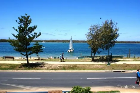 1/146 Frank St, Labrador, QLD 4215