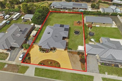 Property photo of 28 Rankin Boulevard Wallan VIC 3756