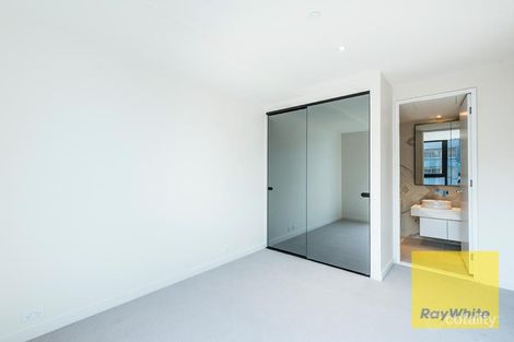 Property photo of 910/77 Queens Road Melbourne VIC 3004