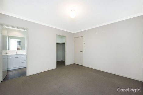 Property photo of 1/201 Boardman Road Canning Vale WA 6155