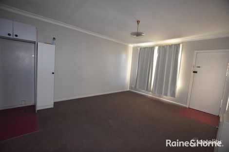 Property photo of 4/287-289 Lords Place Orange NSW 2800
