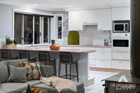Property photo of 98 Teresa Drive Munruben QLD 4125