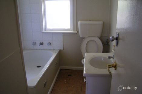 Property photo of 23 Leura Road Orange NSW 2800