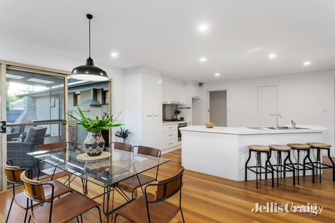 Property photo of 11 Kirk Street Ringwood VIC 3134