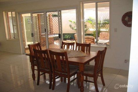 Property photo of 3 Lyndora Close Riverhills QLD 4074