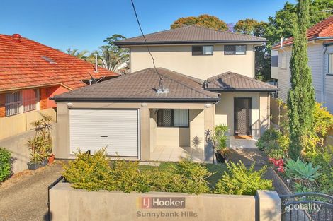 Property photo of 32 Gatling Road Cannon Hill QLD 4170