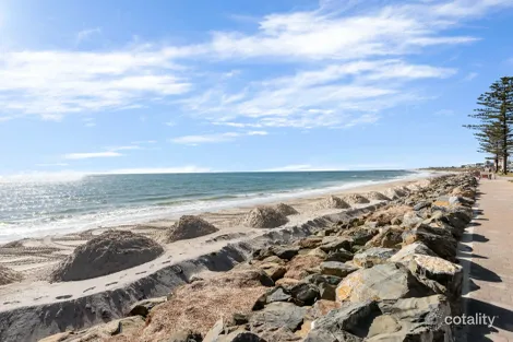 8 North Esp, Glenelg North, SA 5045