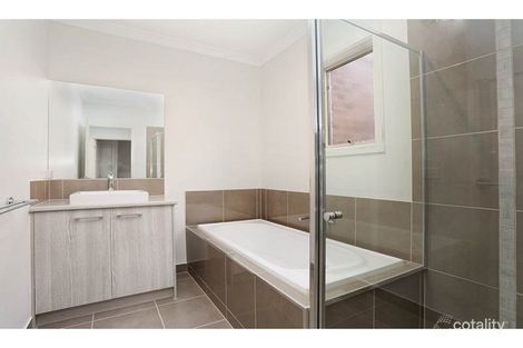 Property photo of 8 Echidna Street Diggers Rest VIC 3427