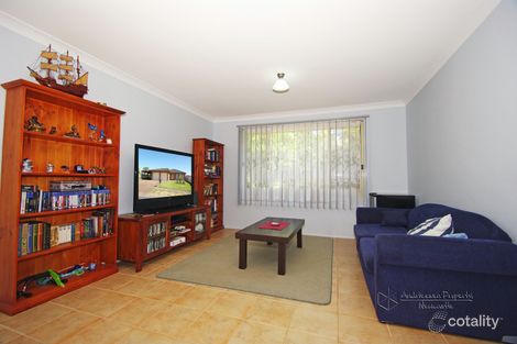 Property photo of 4 Cornus Circuit Cameron Park NSW 2285