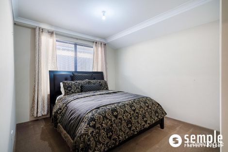 Property photo of 28 Sciano Avenue Success WA 6164