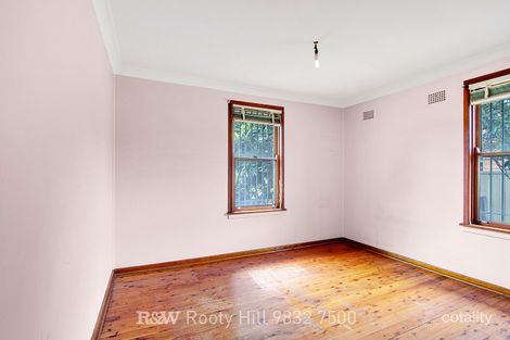 Property photo of 20 Sandakan Crescent Lethbridge Park NSW 2770