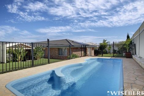 Property photo of 6 Hillmont Close Woongarrah NSW 2259