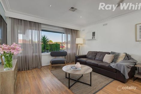 Property photo of 9 Fleetwood Court Gladstone Park VIC 3043