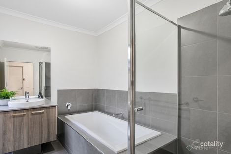 Property photo of 21 Iceberg Road Beaconsfield VIC 3807