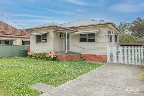 Property photo of 15 High Street Taree NSW 2430