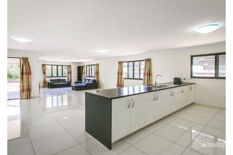 Property photo of 110 Wishart Road Upper Mount Gravatt QLD 4122